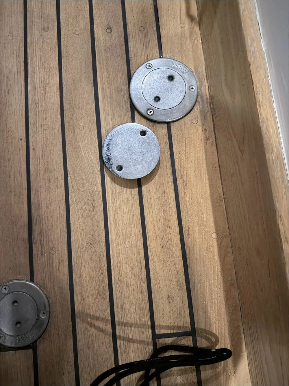 2 Marine deck plates